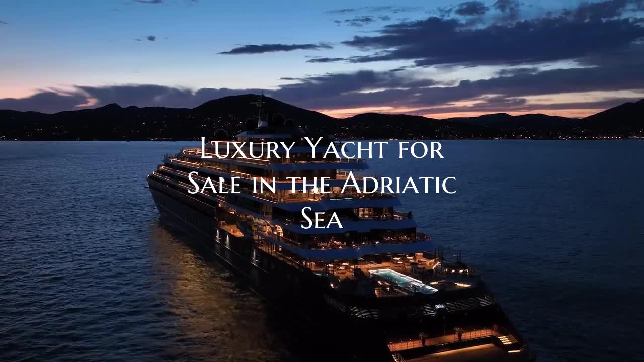 Luxury Yacht for Sale in the...
